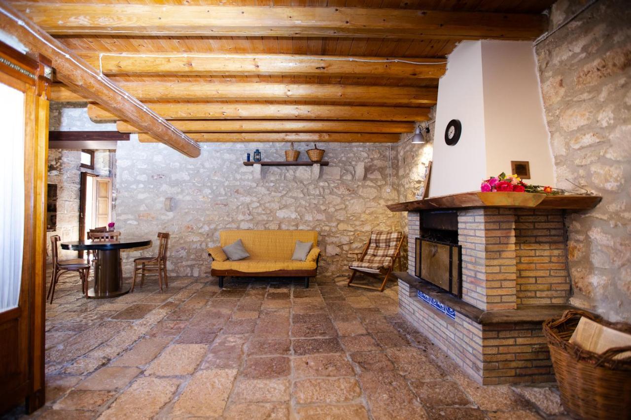 Апартаменти Homidoo Country Санта-Кроче-Камерина Екстер'єр фото