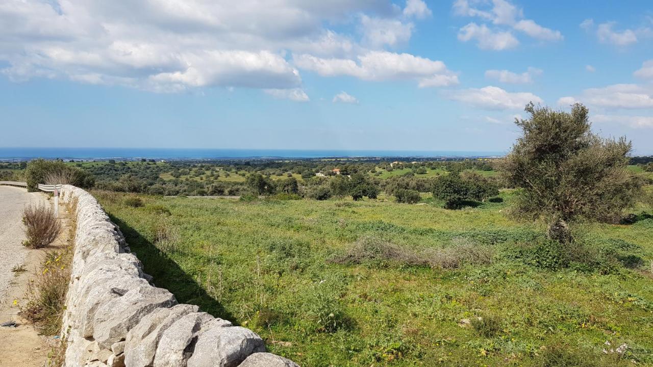 Апартаменти Homidoo Country Санта-Кроче-Камерина Екстер'єр фото